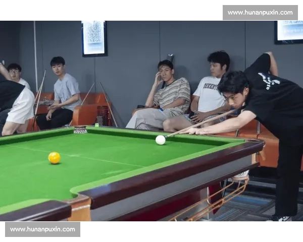 精彩激烈对决看台球比赛聚焦高手过招展现精湛技艺